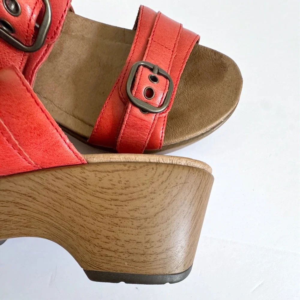 Dansko Jessie Coral Red Leather Clog Sandals Bohemian Chic Size EU/37